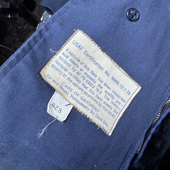 Vintage USAF Military Coat Mens 42 Blue Overcoat Removable Liner Insulated Warm - Picture 8 of 9